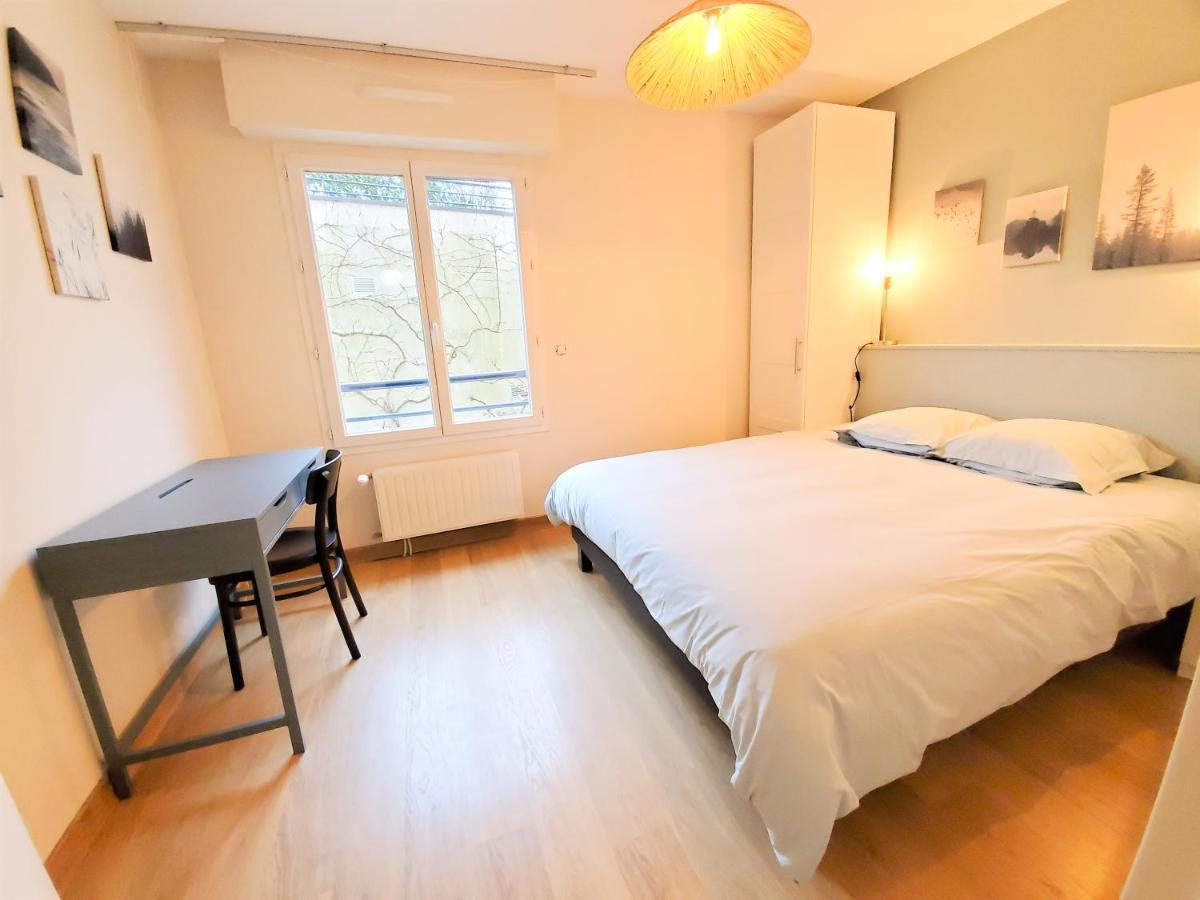 Standing appartement avec vue sur la Mayenne Laval  Extérieur photo